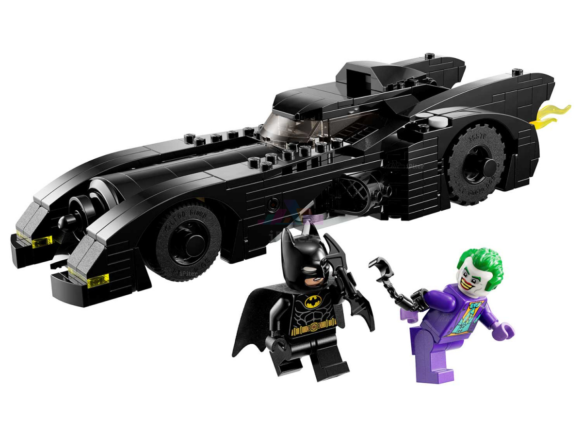 Фото Купить LEGO Super Heroes 76224 Бэтмобиль: Бэтмен против Джокера Чейза по низкой цене в