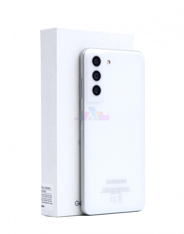 Фото Купить Смартфон Samsung Galaxy S21 FE 8Gb/128Gb (White) по низкой цене в