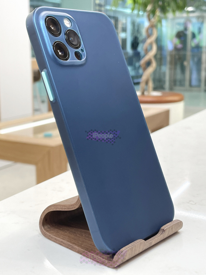 Фото Ультратонкий пластиковый чехол для iPhone 12 Pro, Синий