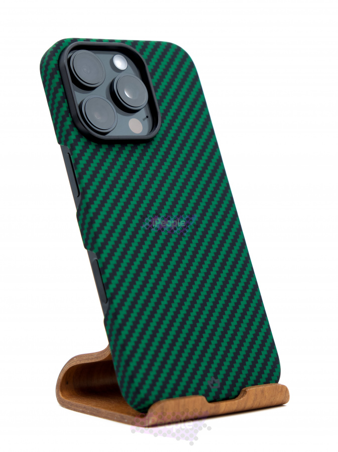 Фото Купить Чехол VLP Kevlar case with MagSafe для iPhone 16 Pro Зелёный по низкой цене в