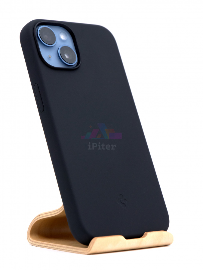 Фото Чехол Spigen Silicone Fit для iPhone 14, Чёрный