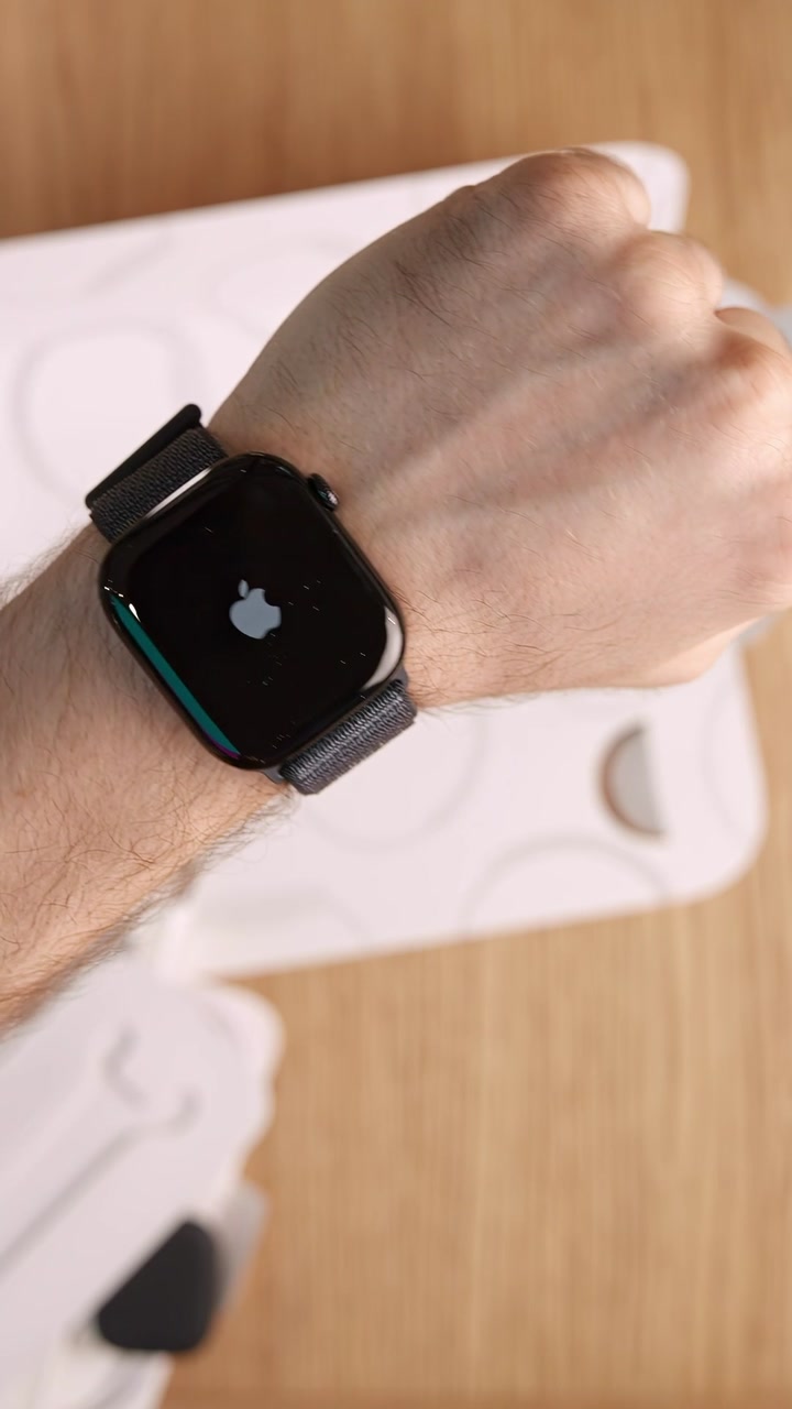 Распаковка Apple Watch 10 46мм Jet Black Sport Loop