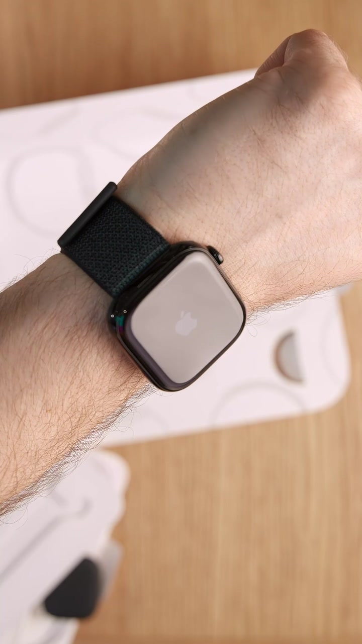 Распаковка Apple Watch 10 46мм Jet Black Sport Loop