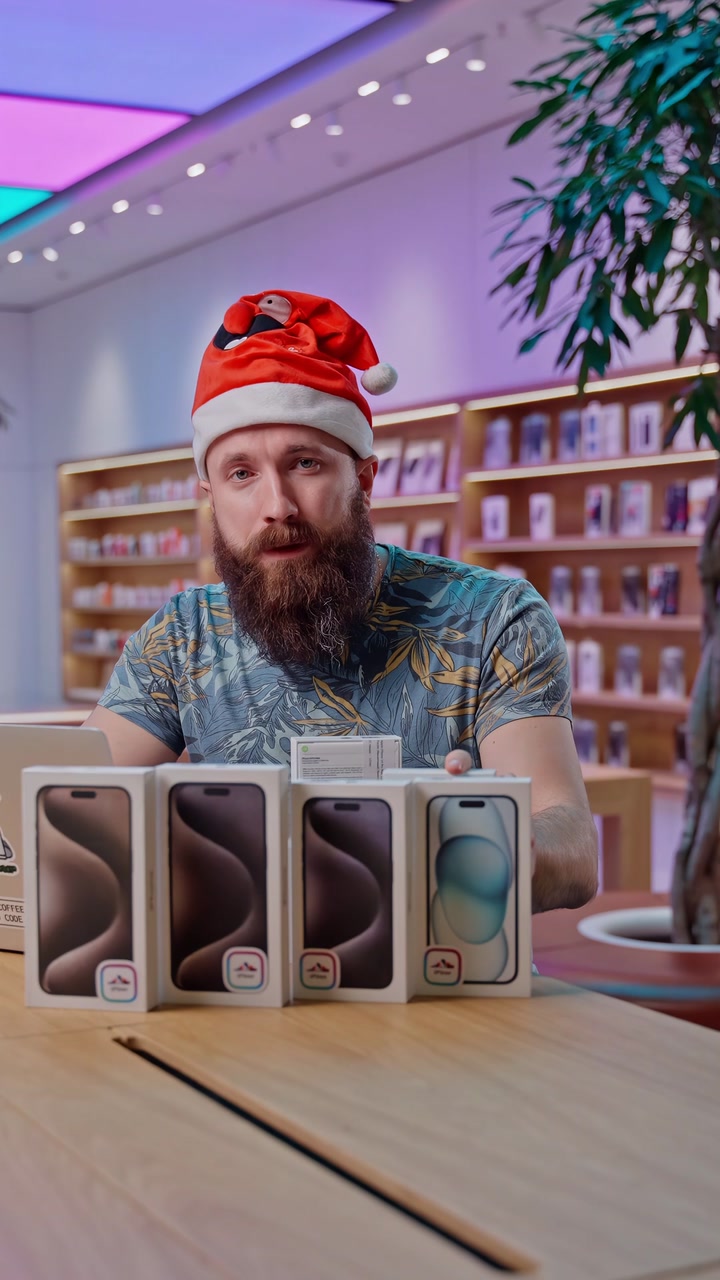 Как думаете, какой цвет iPhone самый непопулярный в 2023? Мы подвели итоги года и рассказали о самых ярких в новом видео.