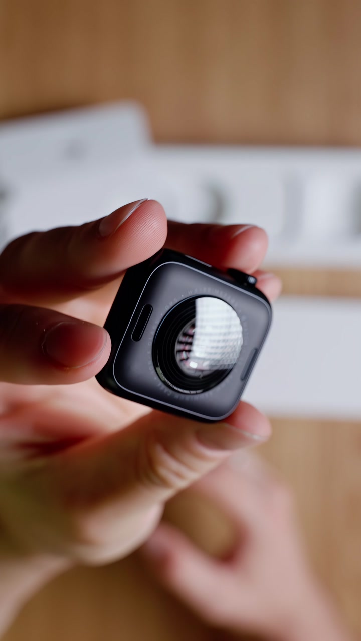 Распаковка Apple Watch SE 2 40mm Sport Band