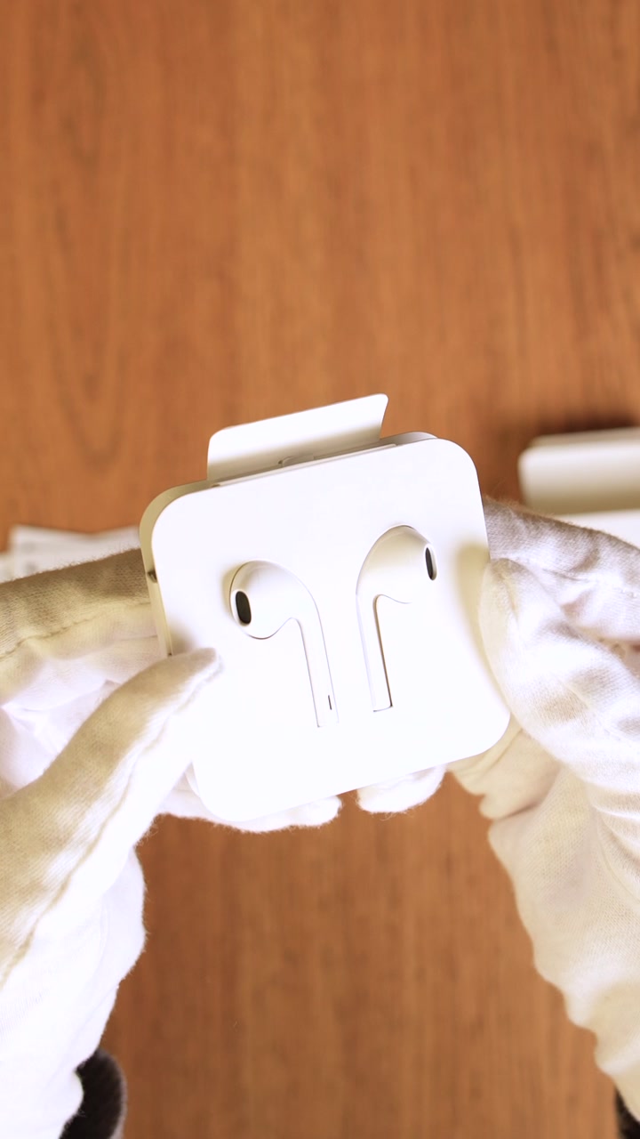 Наушники Apple EarPods USB-C (MTJY3)