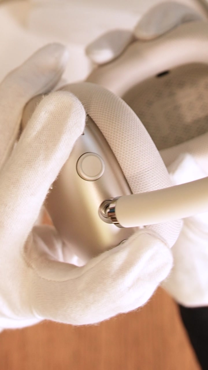 Беспроводные Наушники Apple AirPods Max (2024) Starlight