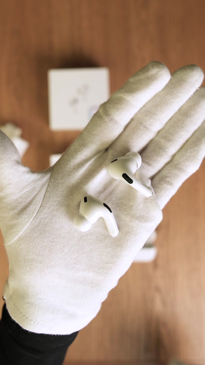 Беспроводные наушники Apple AirPods Pro 2 (USB-C)