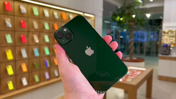 iPhone 13 Green