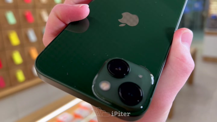 iPhone 13 Green