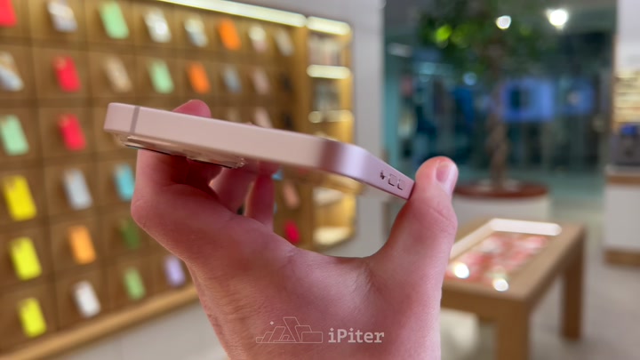 iPhone 13 Pink