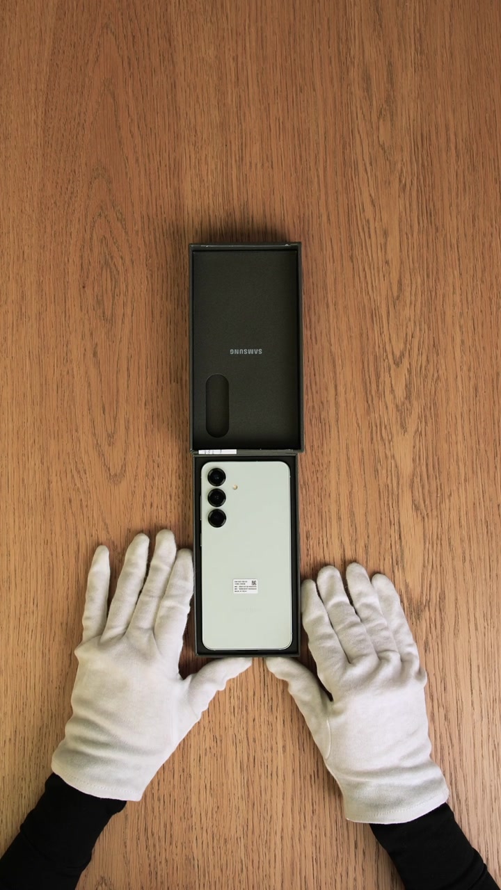 Смартфон Samsung Galaxy S25 5G (Mint) SM-S931/DS