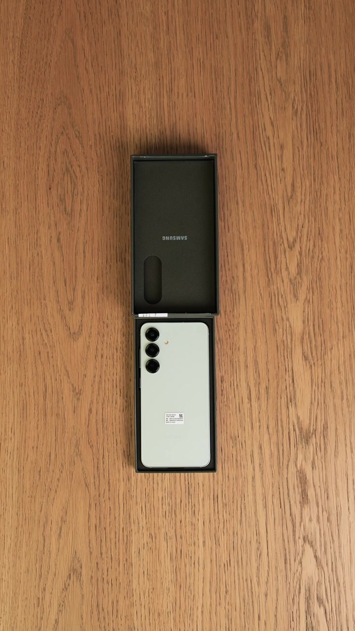 Смартфон Samsung Galaxy S25 5G (Mint) SM-S931/DS