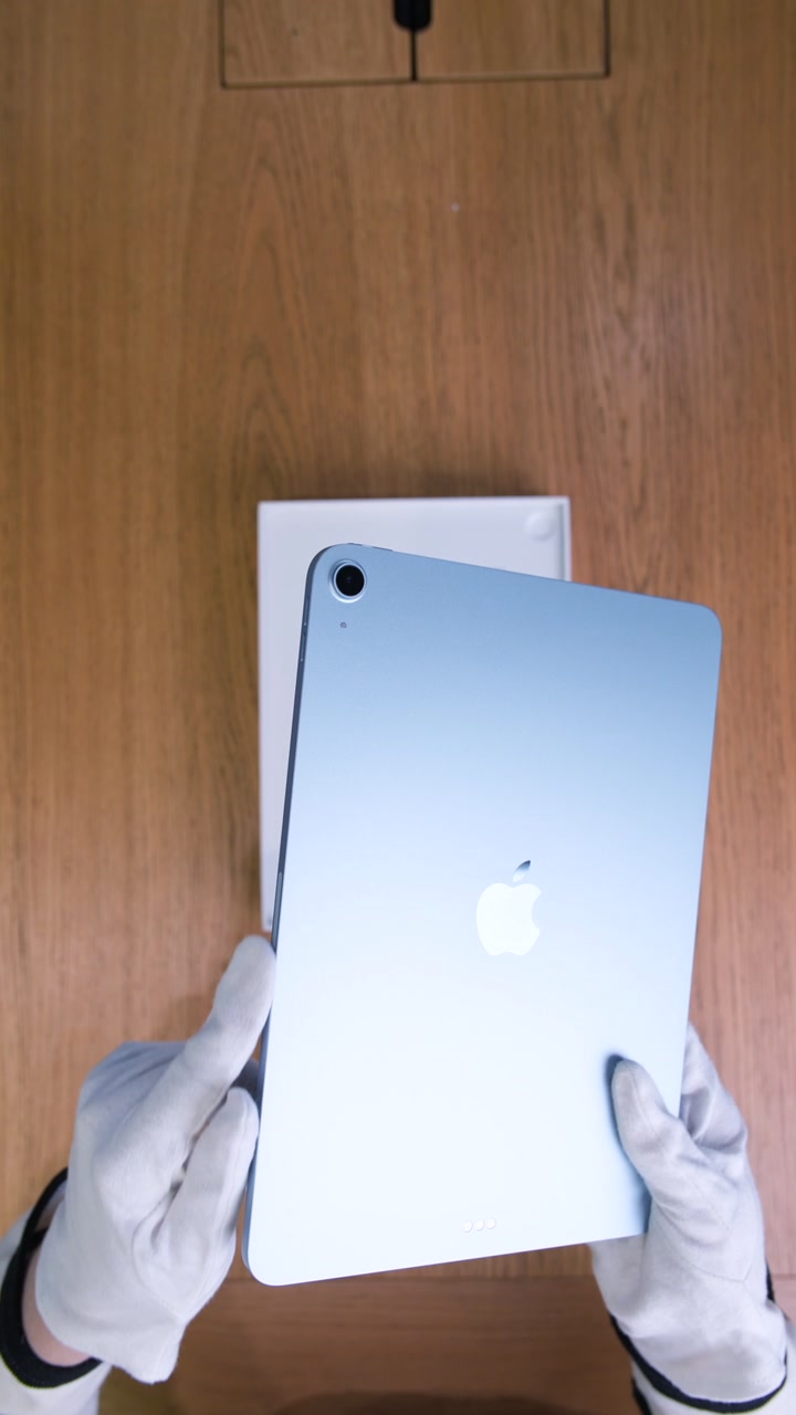Apple iPad Air 7 (2025) 11 дюймов Wi-Fi Blue (Синий)