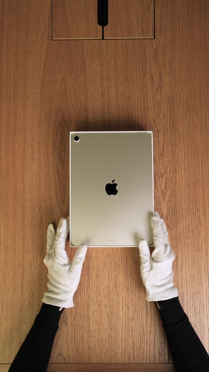 Apple iPad Air 7 (2025) 11 дюймов Wi-Fi Starlight (Сияющая звезда)