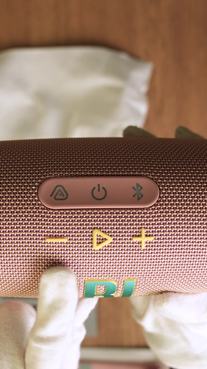 JBL Charge 6 (Розовый)