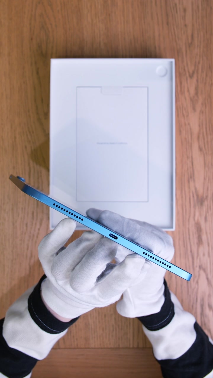Apple iPad 11 (2025) Wi-Fi Blue (Синий)