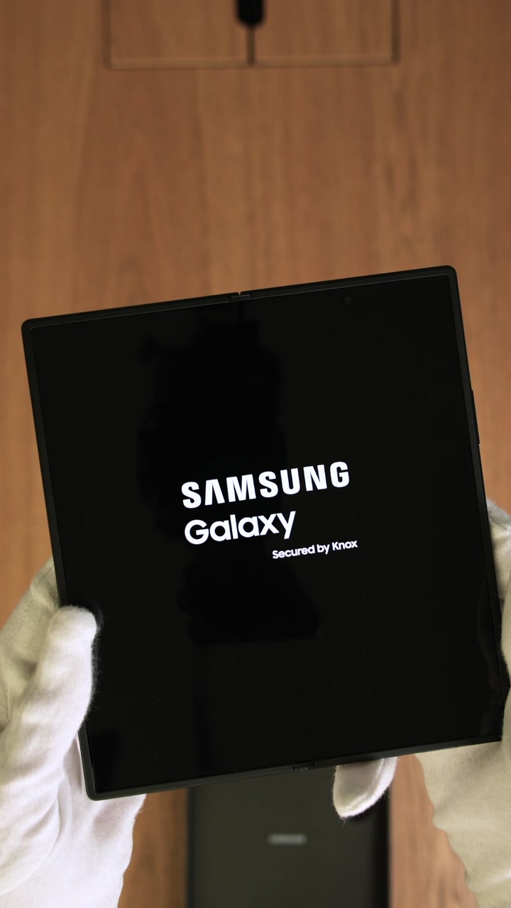 Смартфон Samsung Galaxy Z Fold 7 (Jet Black) SM-F966 (Dual Nano-sim + eSim)