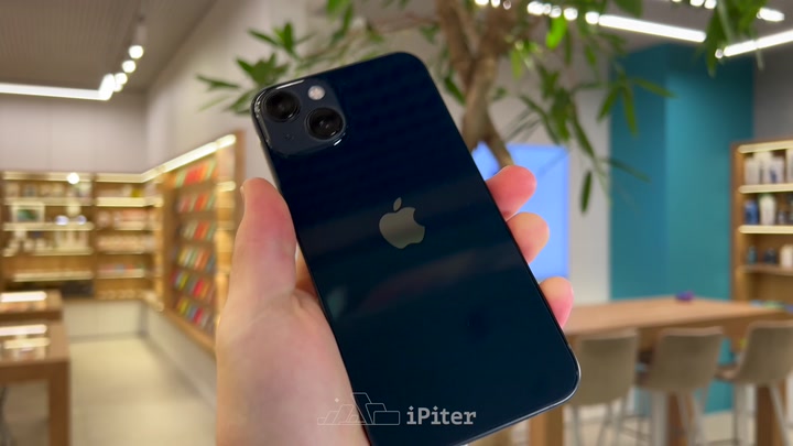 iPhone 13 Midnight
