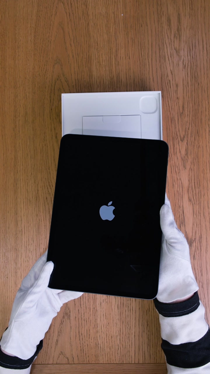 iPad Pro (2025) 11 дюймов Wi-Fi Space Black (Космический черный) Standard glass