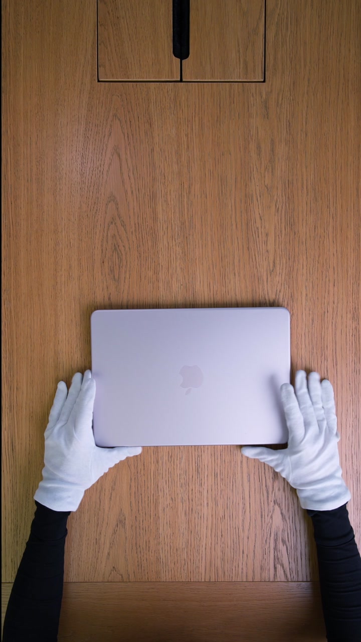 Apple MacBook Neo (2026) A18 Pro (6CPU/5GPU/8GB/512GB) Blush (MHFJ4)