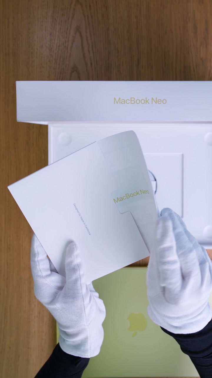 Apple MacBook Neo (2026) A18 Pro (6CPU/5GPU/8GB/512GB) Citrus (MHFE4)