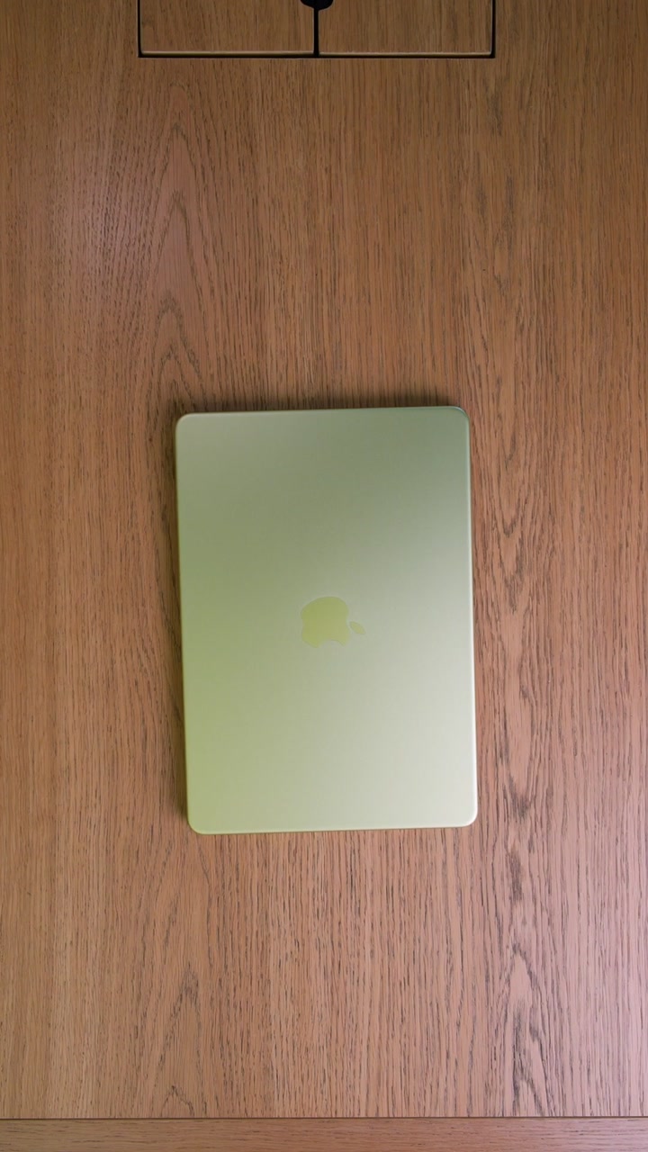 Apple MacBook Neo (2026) A18 Pro (6CPU/5GPU/8GB/512GB) Citrus (MHFE4)