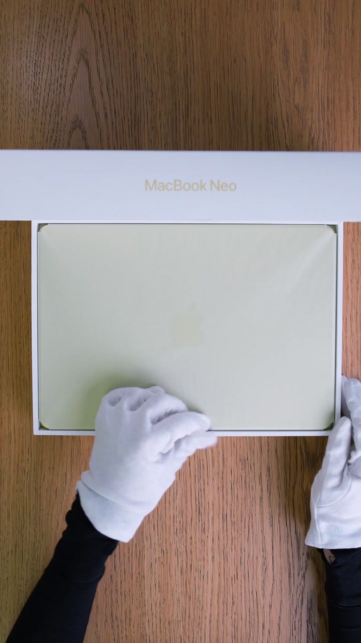 Apple MacBook Neo (2026) A18 Pro (6CPU/5GPU/8GB/512GB) Citrus (MHFE4)