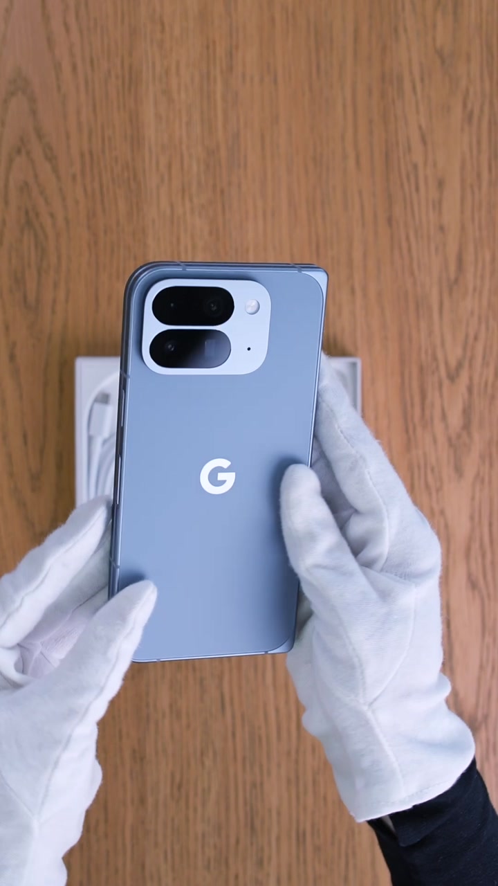 Смартфон Google Pixel 10 Pro Fold (Moonstone) Nano-sim + eSim