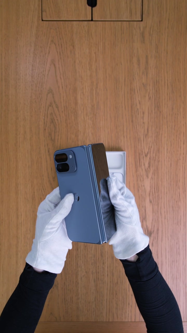 Смартфон Google Pixel 10 Pro Fold (Moonstone) Nano-sim + eSim