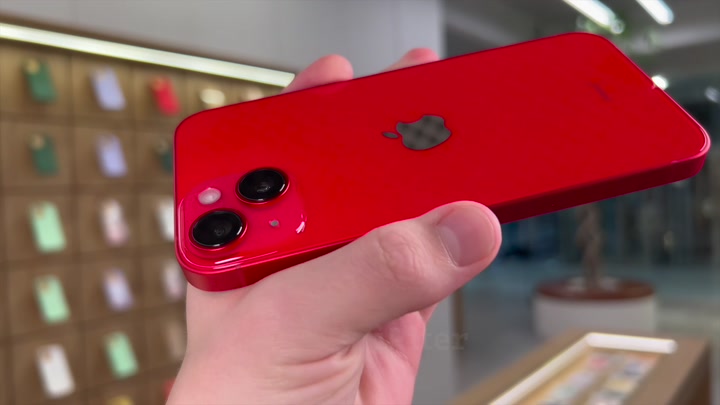 iPhone 14 Red