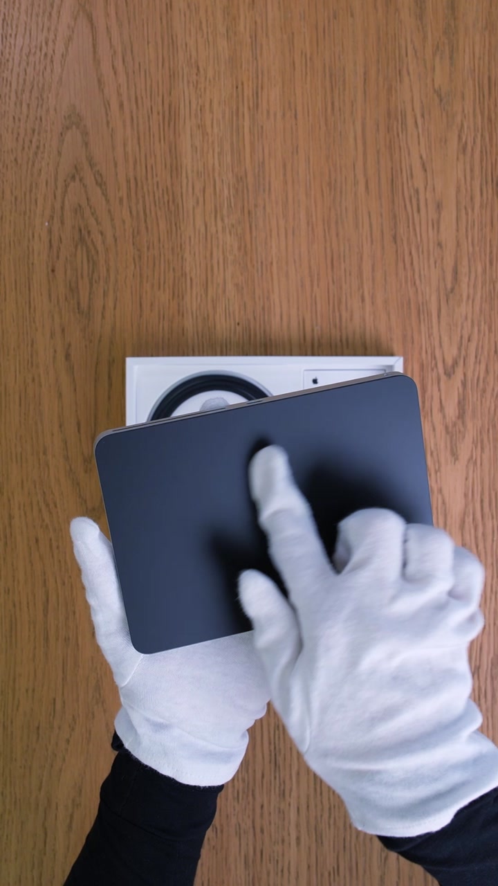 Трекпад Apple Magic Trackpad 3 (Black) USB-C (MXKA3)