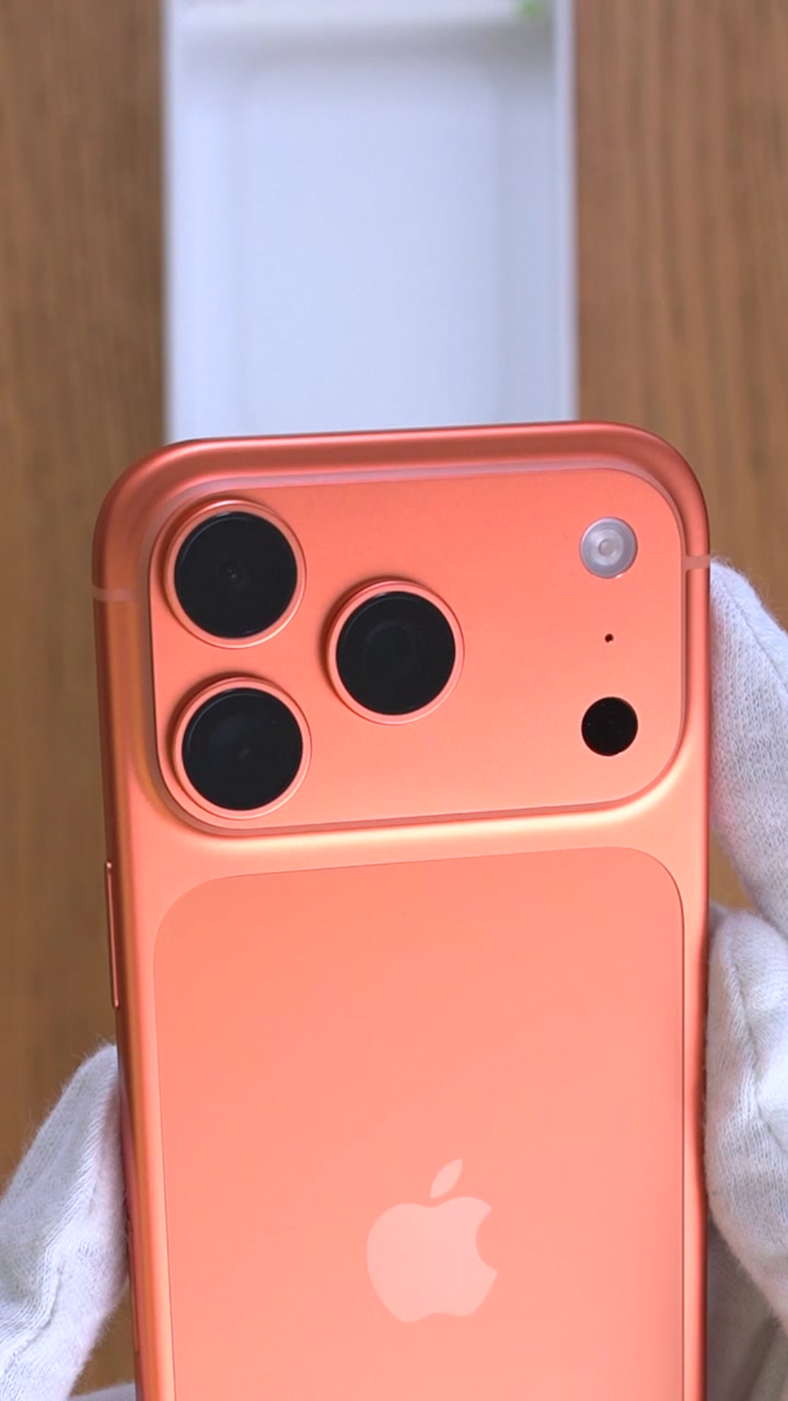 Apple iPhone 17 Pro Cosmic Orange (Оранжевый) Nano-sim + eSim