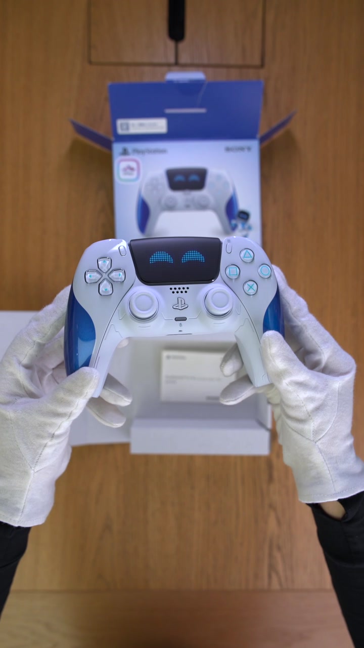 Геймпад Sony PlayStation 5 DualSense Astro Bot Limited Edition