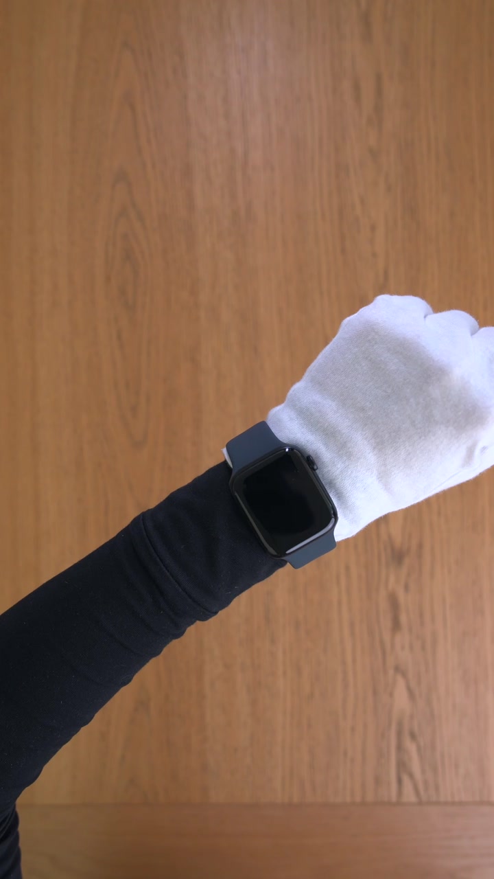 Apple Watch SE (2024) 44 мм Корпус из алюминия «Midnight» Спортивный ремешок S/M «Midnight»