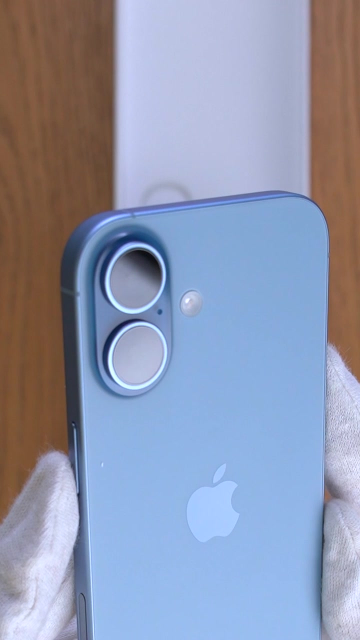 Apple iPhone 17 Mist Blue (Голубой) Nano-sim + eSim