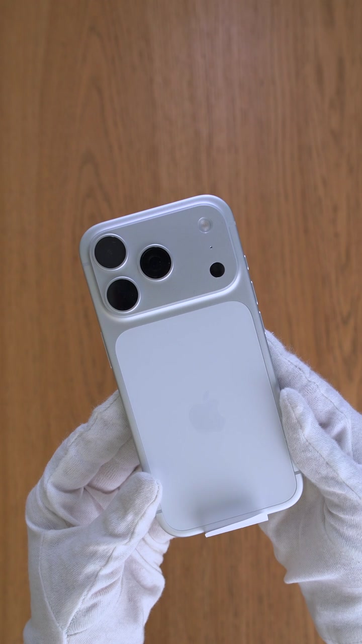 Apple iPhone 17 Pro Silver (Серебристый) Nano-sim + eSim