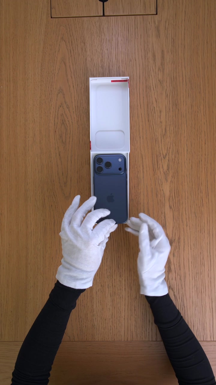 Apple iPhone 17 Pro Deep Blue (Тёмно-синий) eSim + eSim