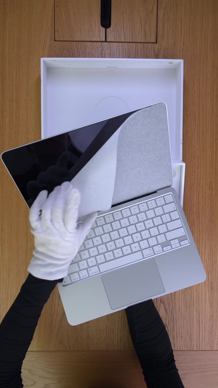 Apple MacBook Neo (2026) A18 Pro (6CPU/5GPU/8GB/512GB) Silver (MHFC4)