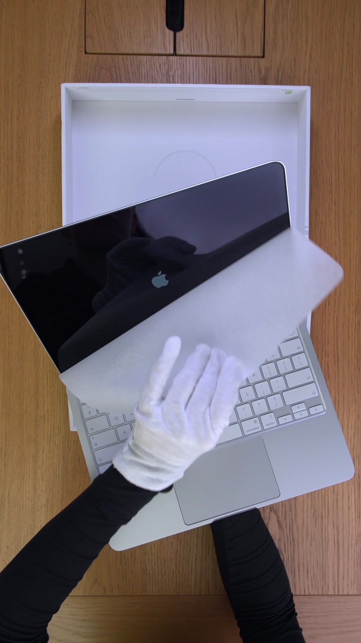 Apple MacBook Neo (2026) A18 Pro (6CPU/5GPU/8GB/512GB) Silver (MHFC4)