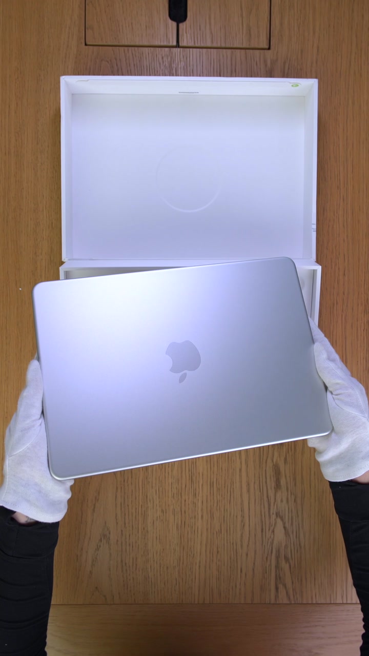 Apple MacBook Neo (2026) A18 Pro (6CPU/5GPU/8GB/512GB) Silver (MHFC4)