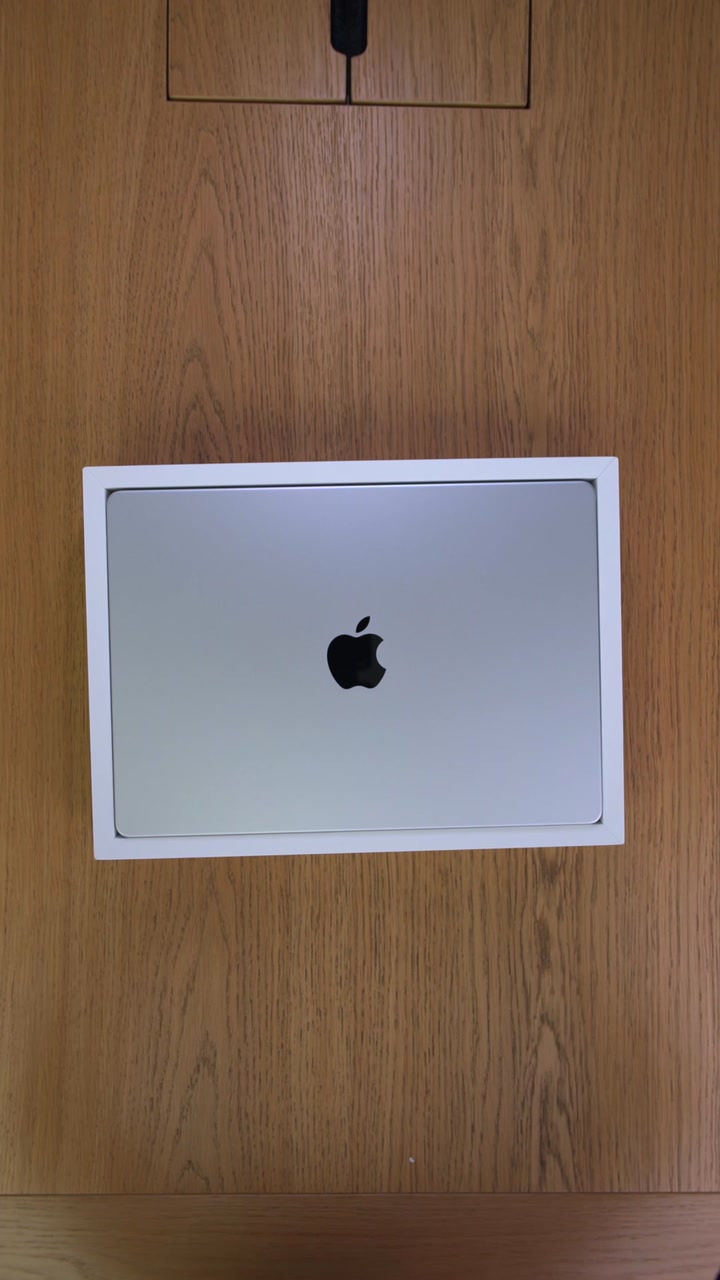 Apple MacBook Pro 14 (2026) M5 Pro Silver