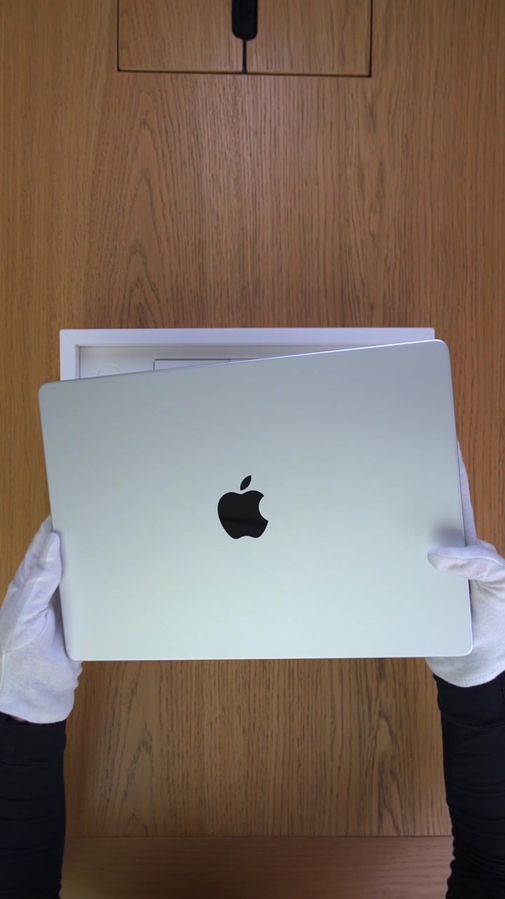 Apple MacBook Pro 14 (2026) M5 Pro Silver