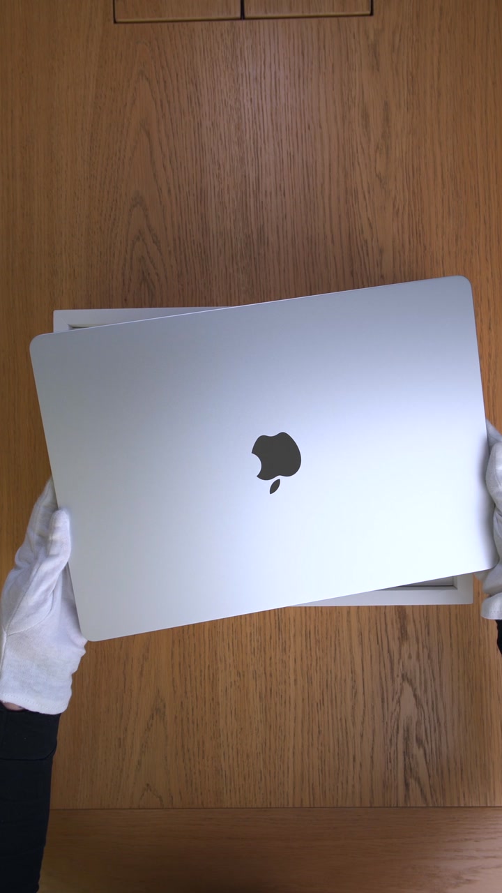 Apple MacBook Air 15 (2026) M5 Silver