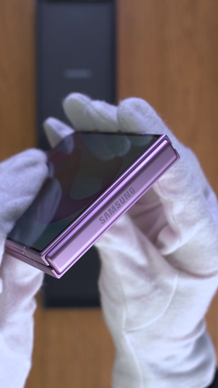 Смартфон Samsung Galaxy Z Flip 8 (Pink) SM-F776 (Nano-sim + eSim)