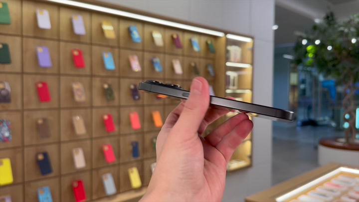 iPhone 15 Pro Black Titanium
