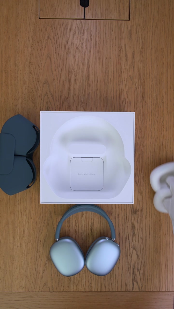 AirPods Max 2  (2026) Blue