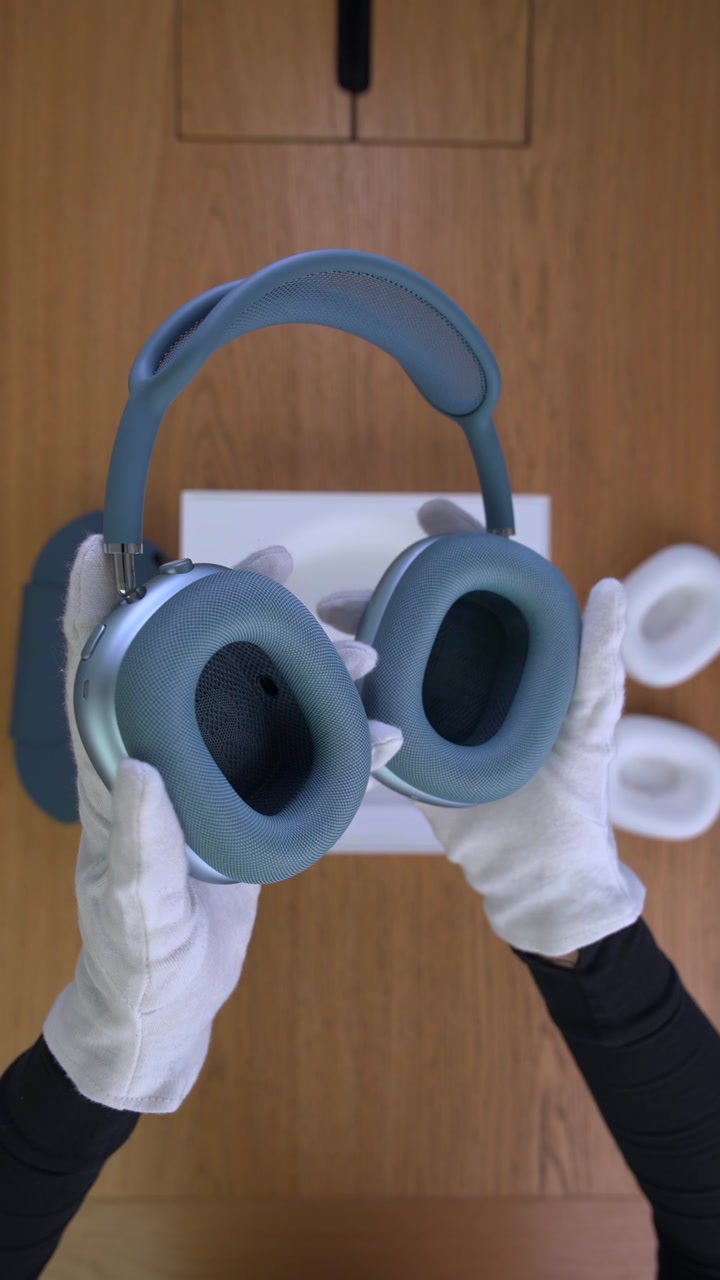 AirPods Max 2  (2026) Blue
