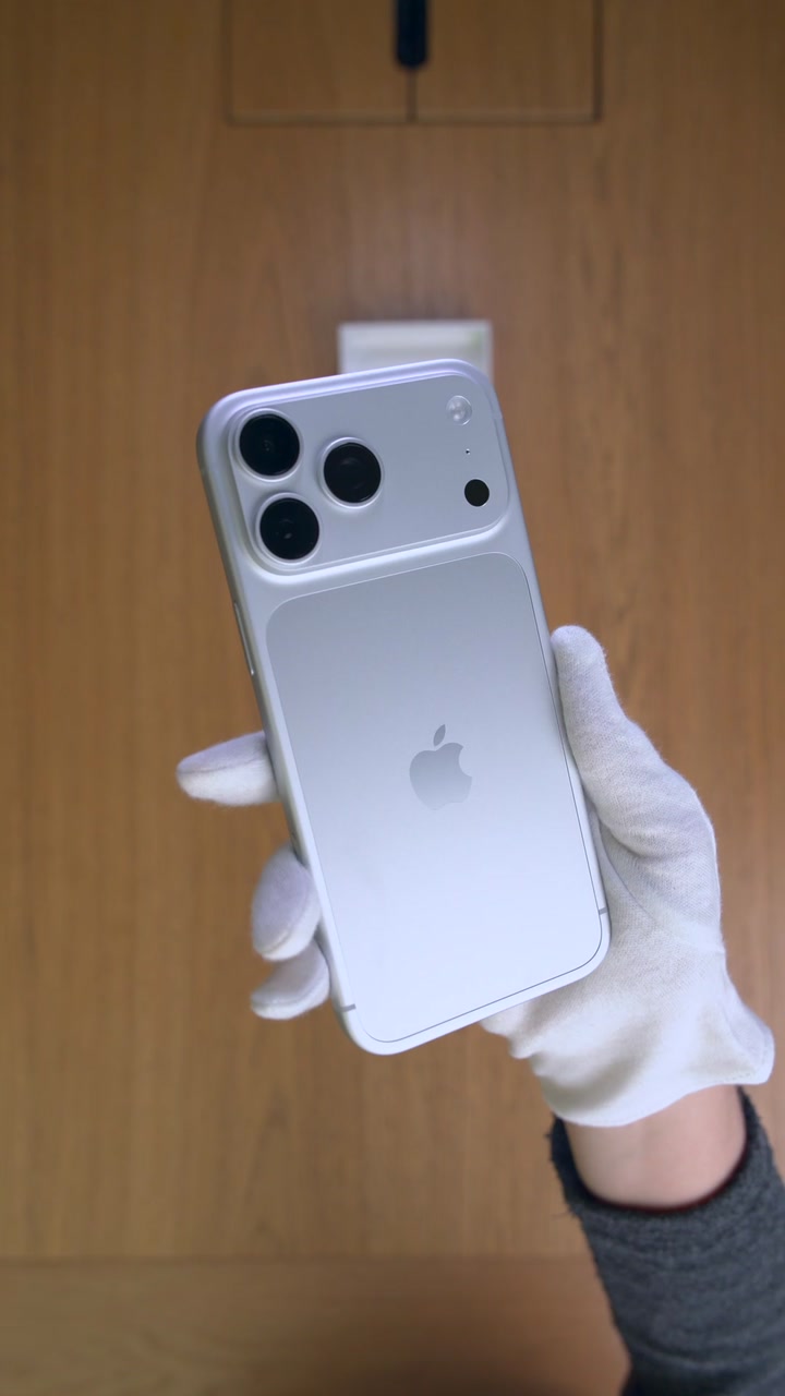 iPhone 18 Pro Max Silver eSim+eSim