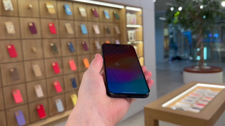 iPhone 15 Pro Blue Titanium
